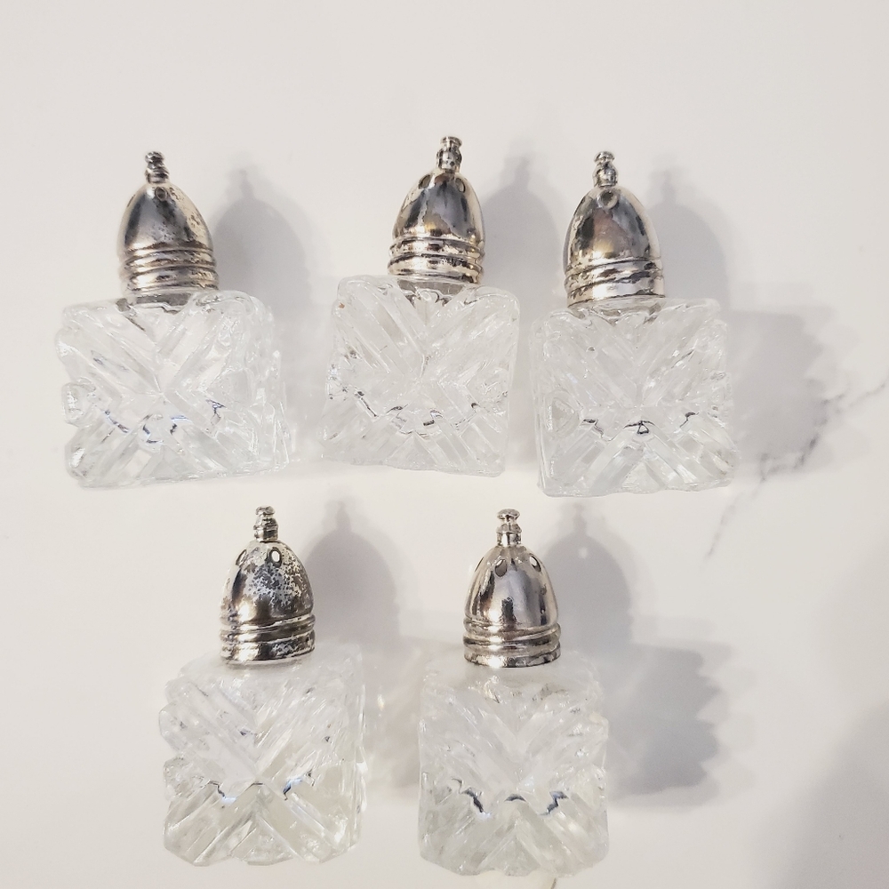 Vintage F.B. Rogers Salt And Pepper,, Silver Tops, Crystal Bottoms Set Of 5